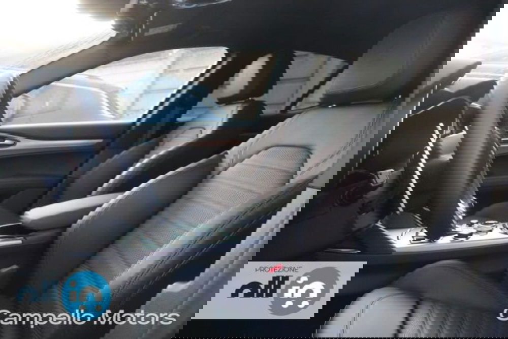 Alfa Romeo Stelvio nuova a Venezia (3)