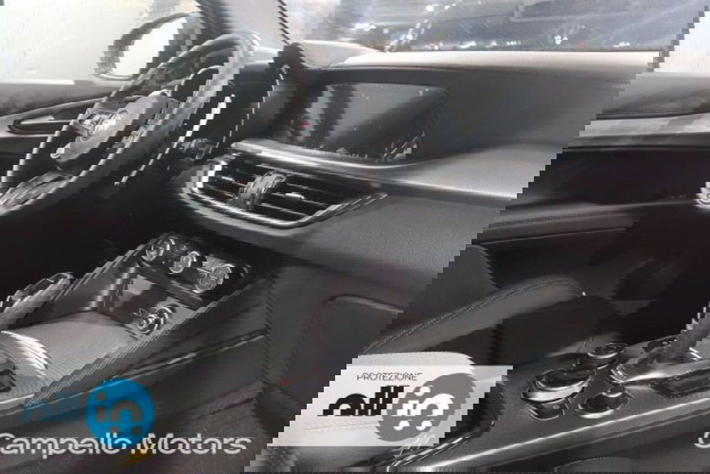 Alfa Romeo Stelvio nuova a Venezia (11)