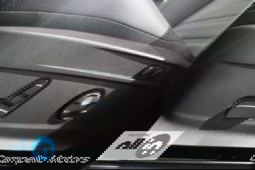 Alfa Romeo Stelvio nuova a Venezia (14)