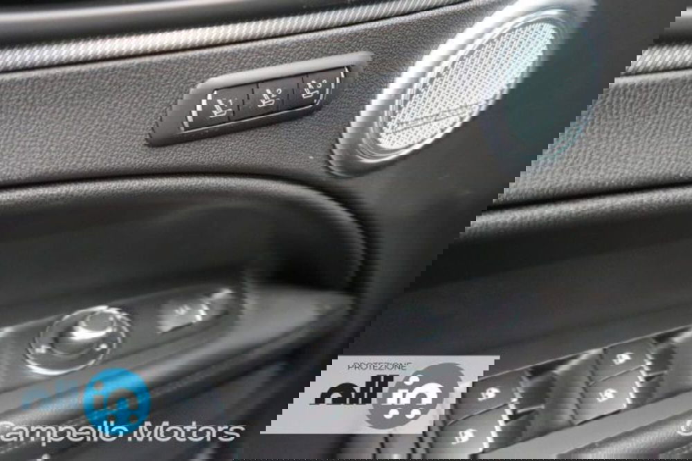 Alfa Romeo Stelvio nuova a Venezia (15)