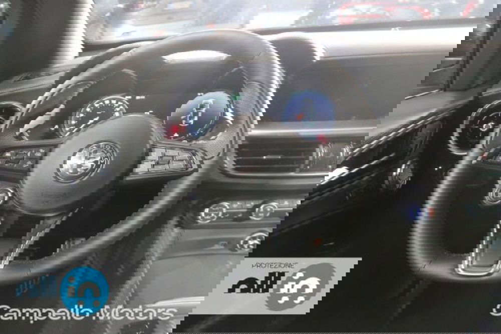 Alfa Romeo Stelvio nuova a Venezia (6)