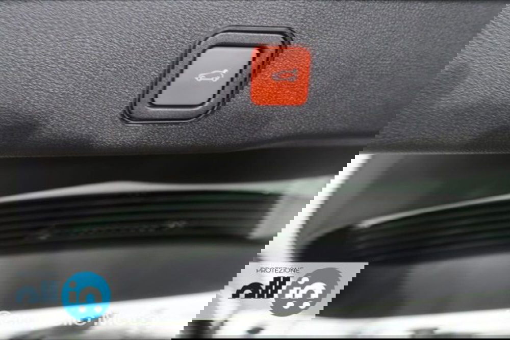 Jeep Avenger usata a Venezia (17)