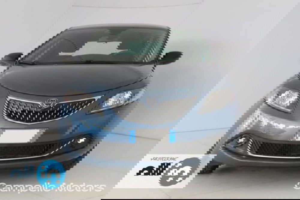 Lancia Ypsilon usata a Venezia (2)