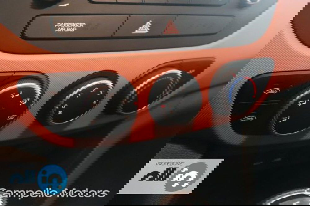 Hyundai i10 usata a Venezia (8)