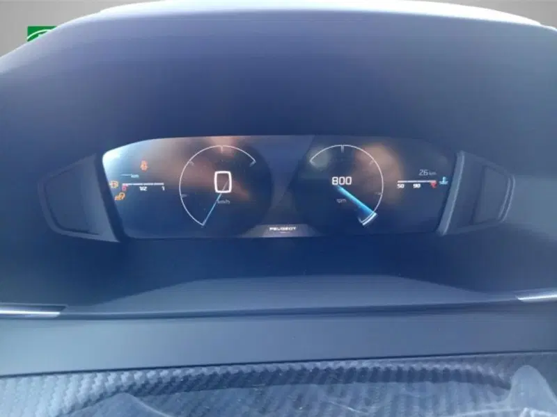 Peugeot 2008 nuova a Frosinone (16)