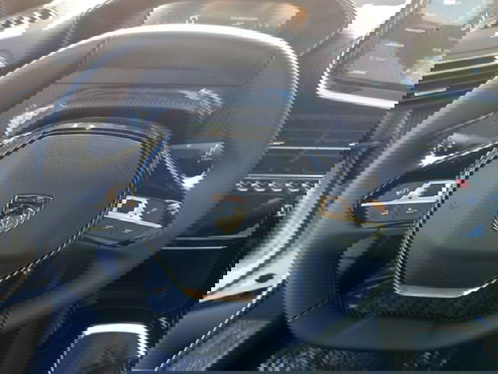 Peugeot 2008 nuova a Frosinone (18)