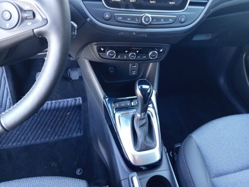 Opel Crossland nuova a Frosinone (12)