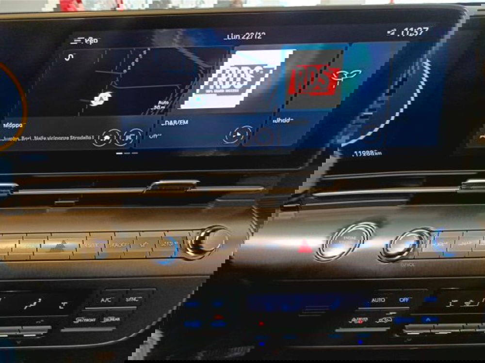 Hyundai Kona usata a Bari (19)