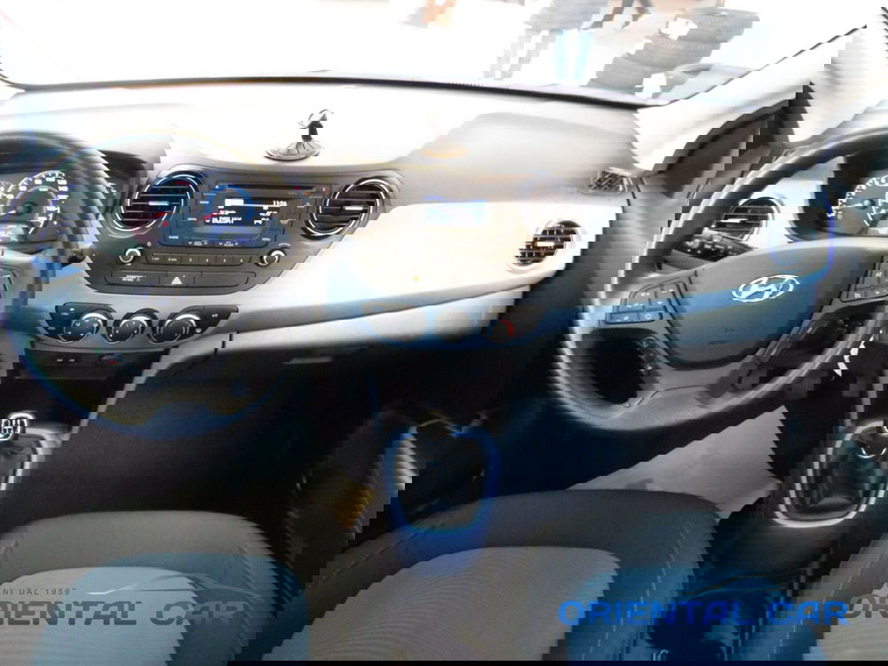 Hyundai i10 usata a La Spezia (11)