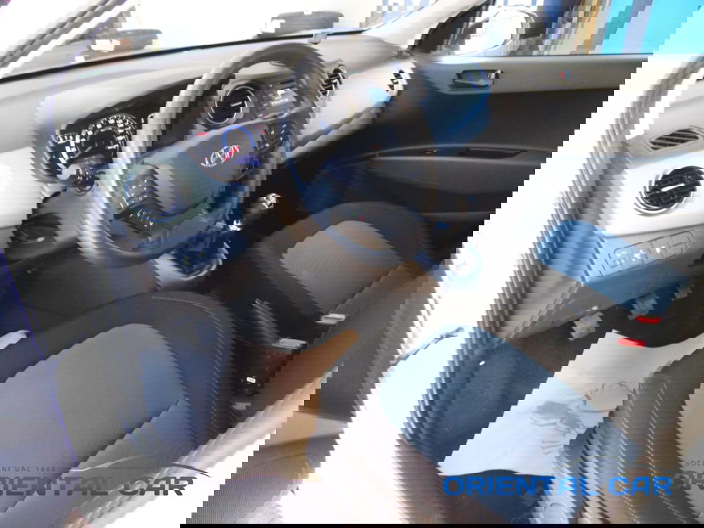 Hyundai i10 usata a La Spezia (9)