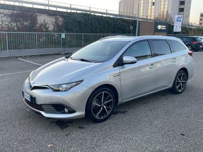 Toyota Auris Station Wagon 1.8 Hybrid Active Eco del 2017 usata a Piacenza