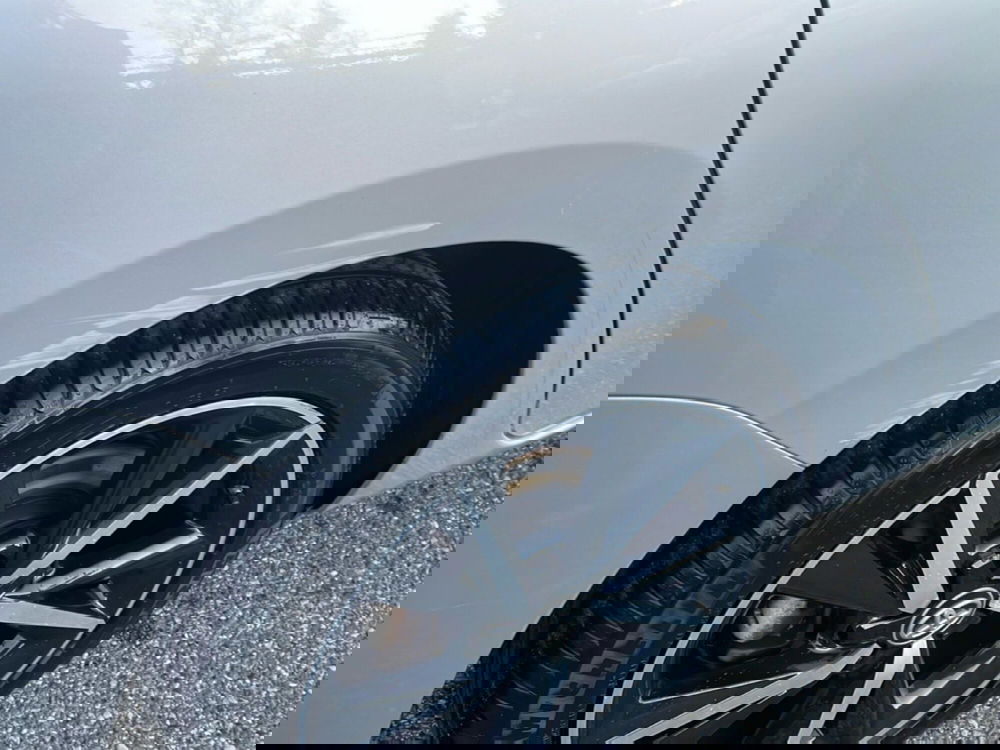 Toyota Auris Station Wagon usata a Piacenza (11)