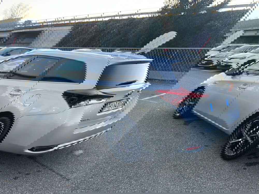 Toyota Auris Station Wagon usata a Piacenza (5)