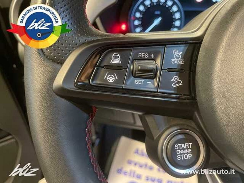 Alfa Romeo Stelvio usata a Udine (19)