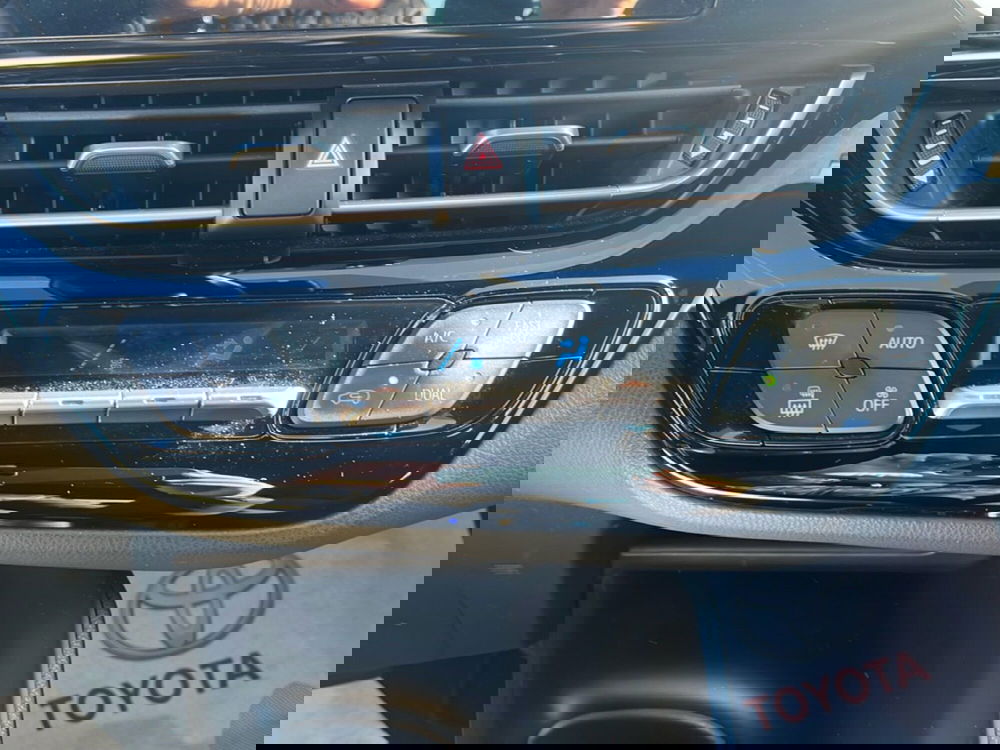 Toyota Toyota C-HR usata a Ragusa (15)