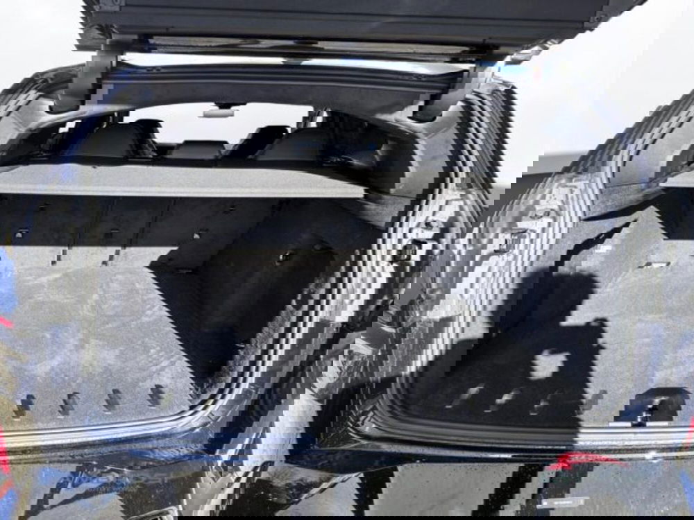 BMW XM nuova a Perugia (9)