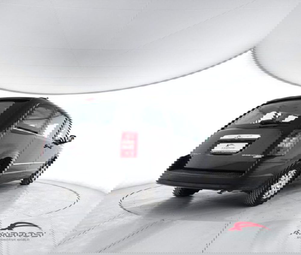 Chrysler Grand Voyager usata a Perugia (3)