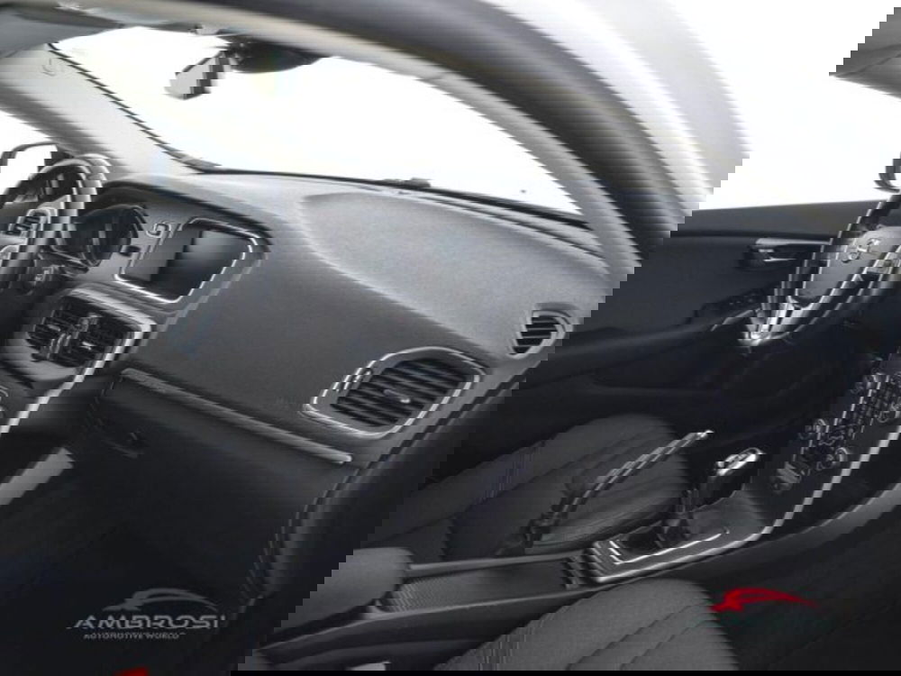 Volvo V40 Cross Country usata a Perugia (12)