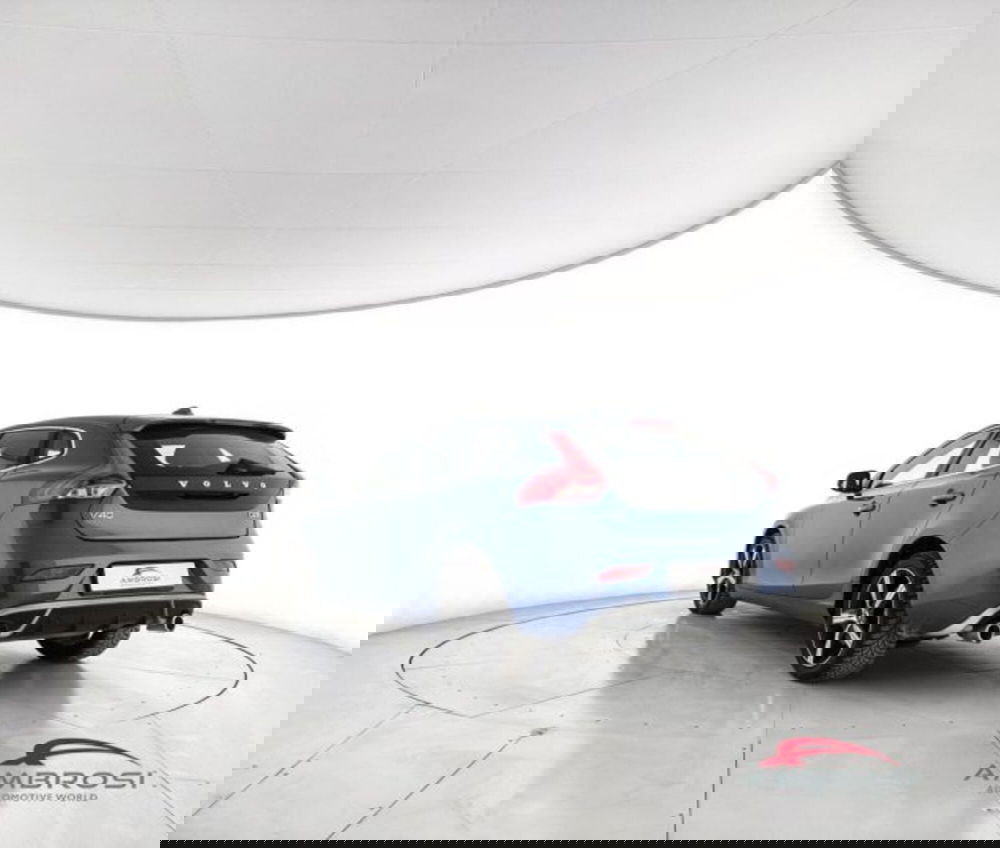 Volvo V40 usata a Perugia (4)