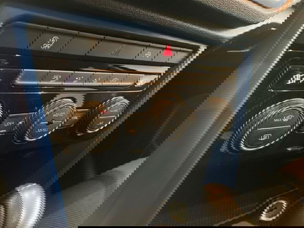 Volkswagen T-Roc usata a Como (19)