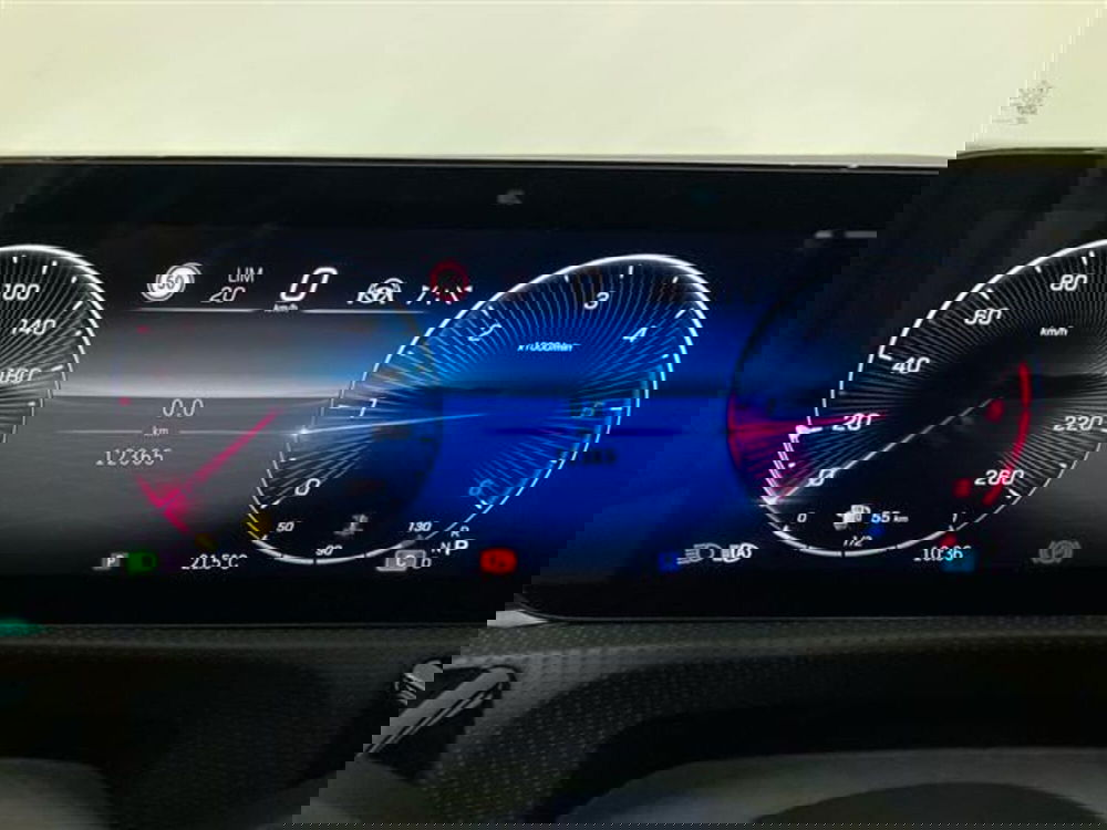 Mercedes-Benz CLA Shooting Brake usata a Como (15)