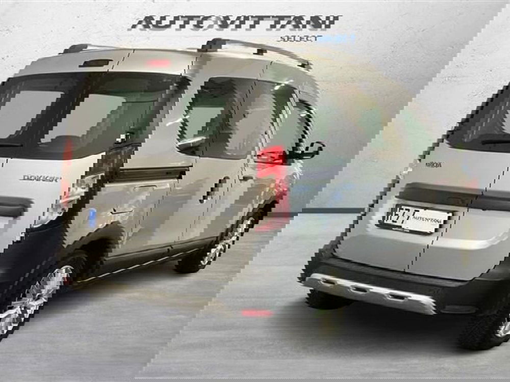 Dacia Dokker usata a Como (4)