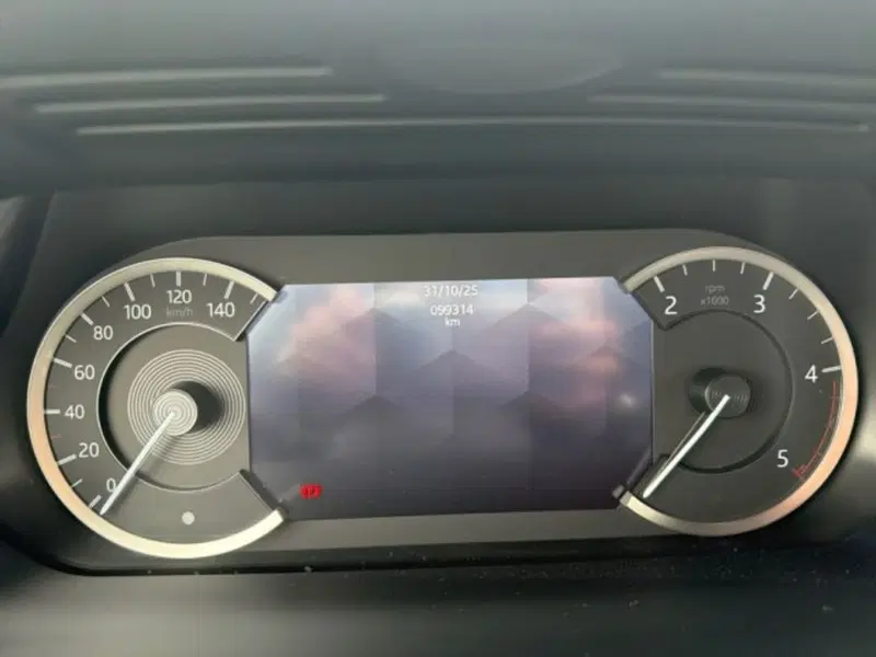 Land Rover Discovery Sport usata a Lecce (13)