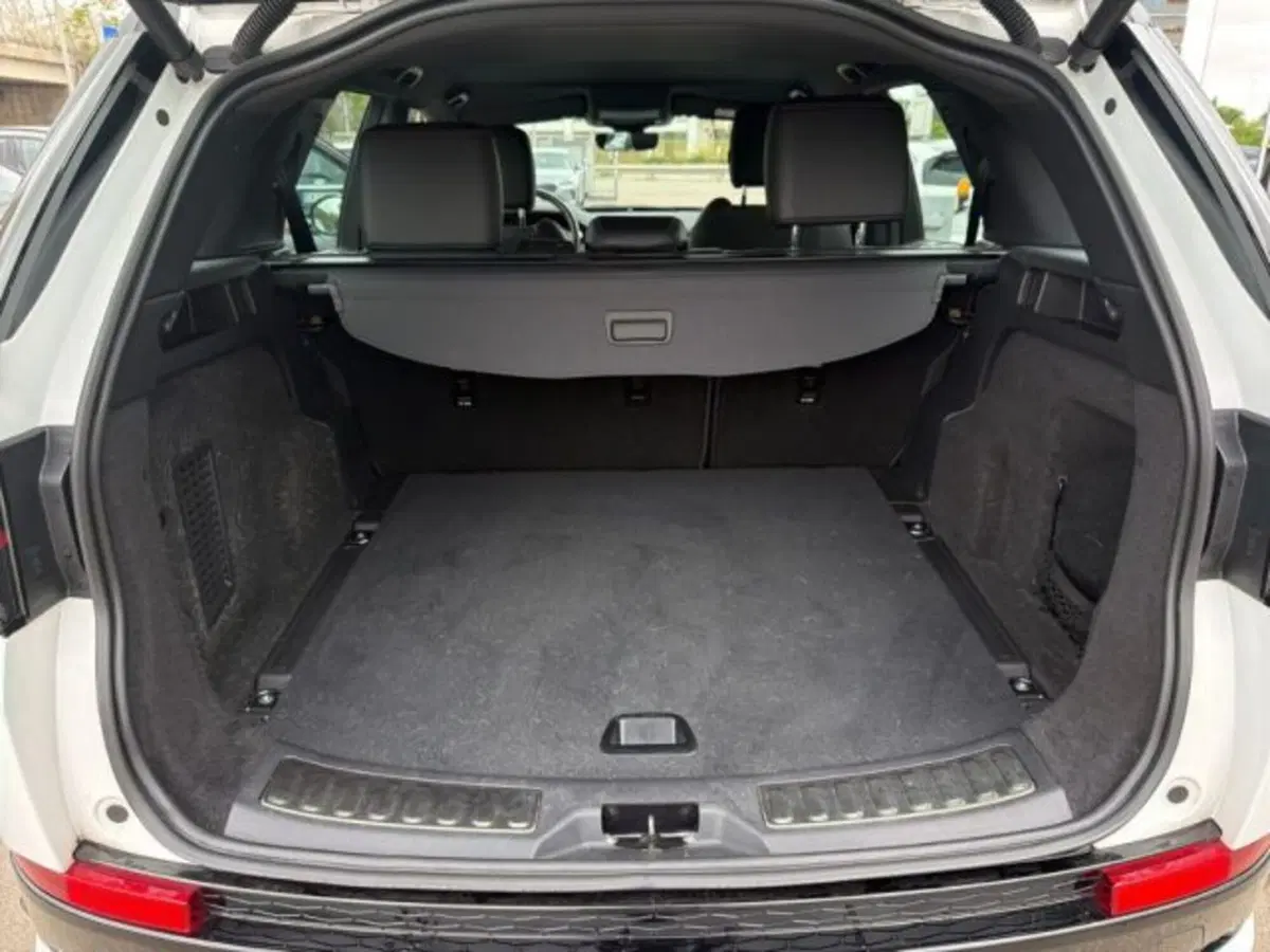 Land Rover Discovery Sport usata a Lecce (16)