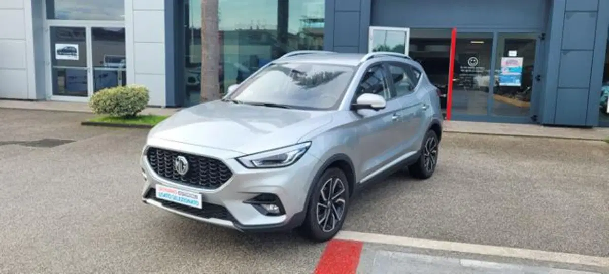 Mg ZS (2021-->) usata a Napoli (2)