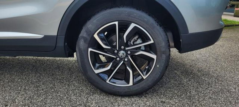 Mg ZS (2021-->) usata a Napoli (5)