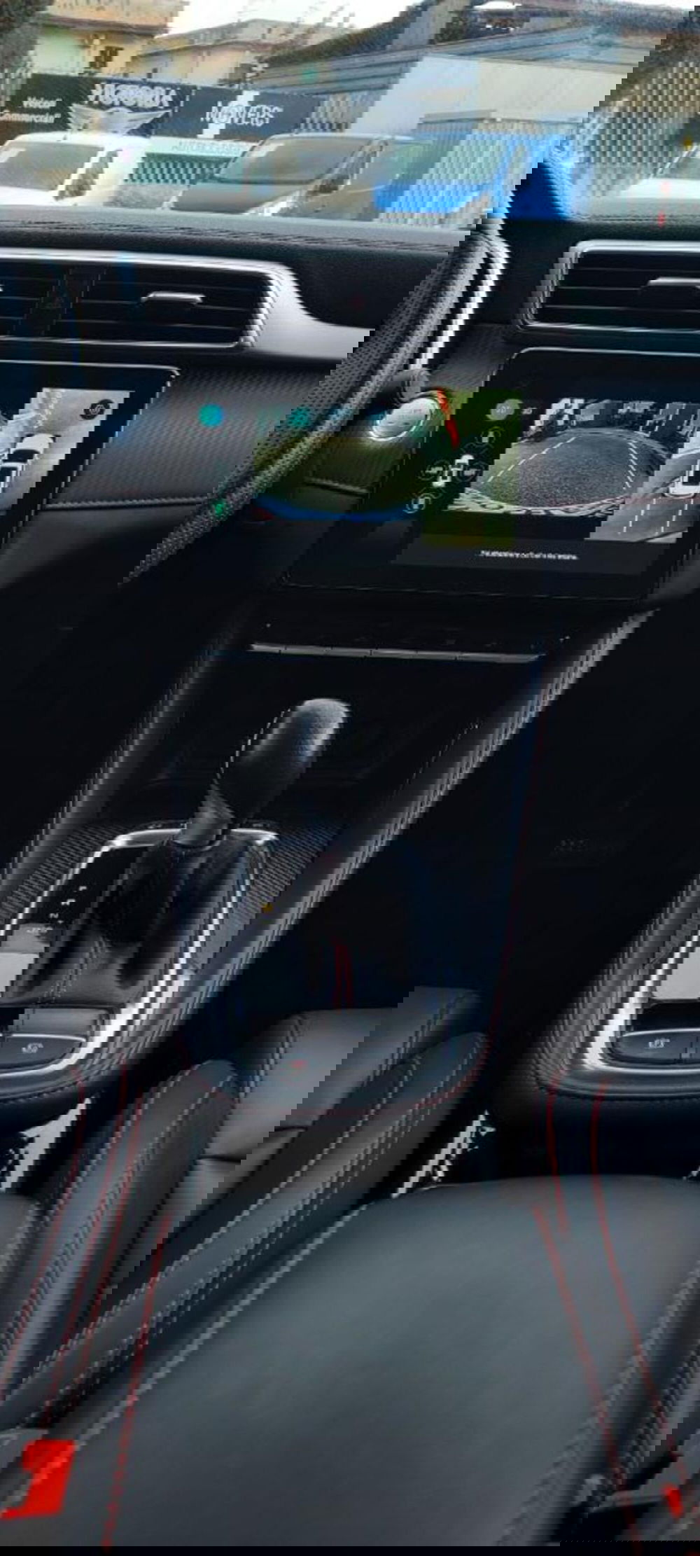 Mg ZS (2021-->) usata a Napoli (9)