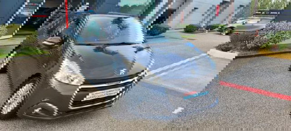 Peugeot 208 usata a Napoli