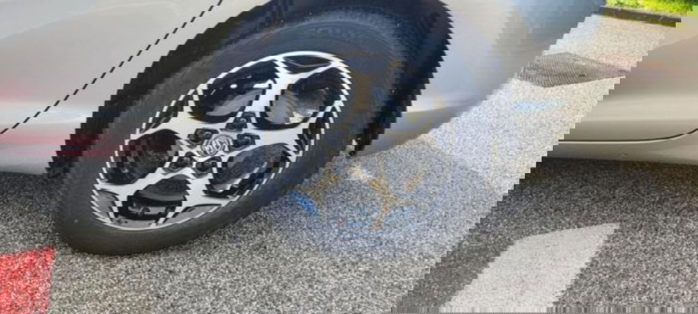 Mg MG3 usata a Napoli (5)