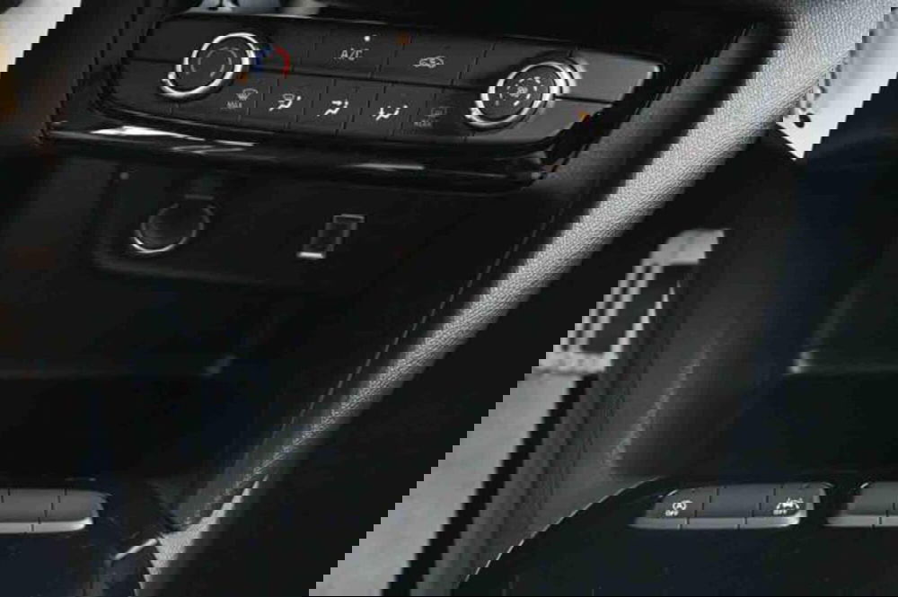 Opel Corsa nuova a Torino (17)