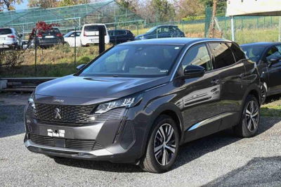 Peugeot 3008 PureTech Turbo 130 S&amp;S Allure Pack del 2024 usata a Pianezza