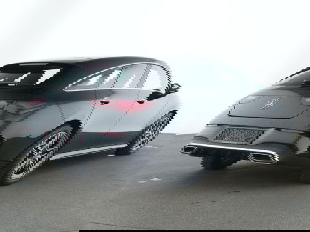 Mercedes-Benz CLA Shooting Brake usata a Milano (2)