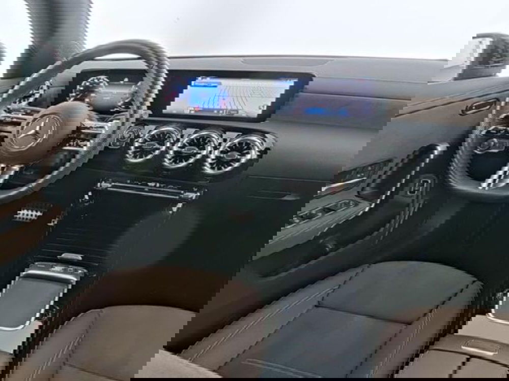 Mercedes-Benz CLA Shooting Brake usata a Milano (4)