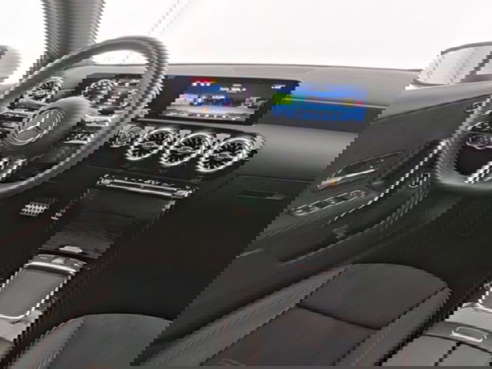 Mercedes-Benz Classe A Sedan usata a Milano (8)