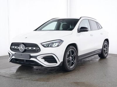 Mercedes-Benz GLA SUV 200 Automatic Premium del 2024 usata a Abbiategrasso