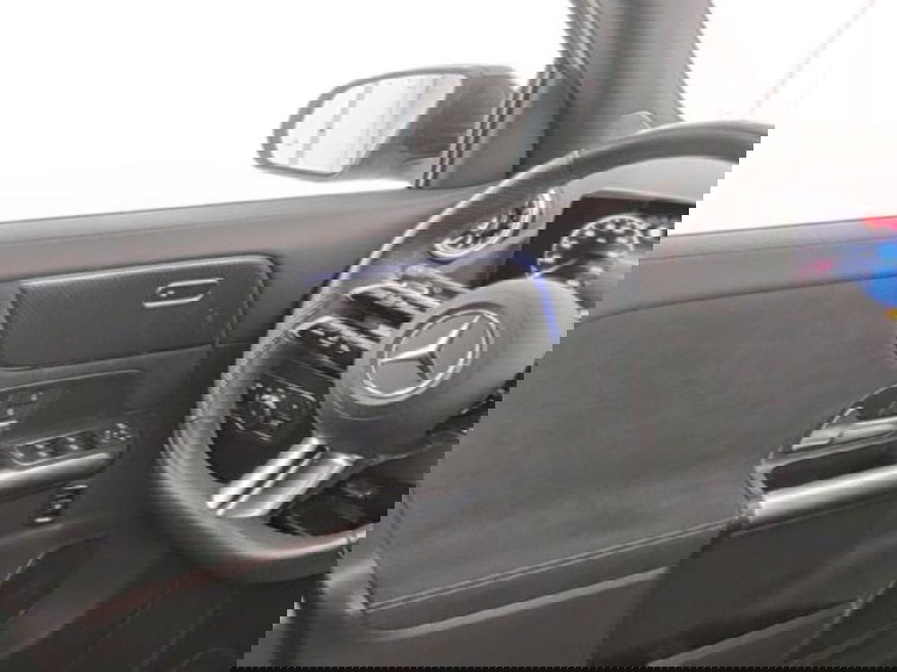 Mercedes-Benz GLA SUV usata a Milano (9)