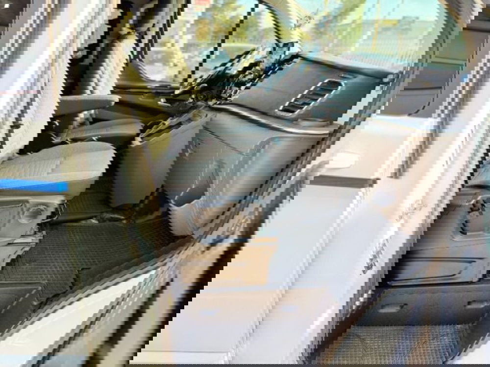 Ford Tourneo Custom usata a Lucca (11)