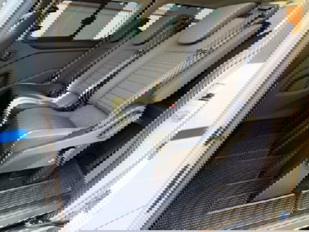 Ford Tourneo Custom usata a Lucca (13)