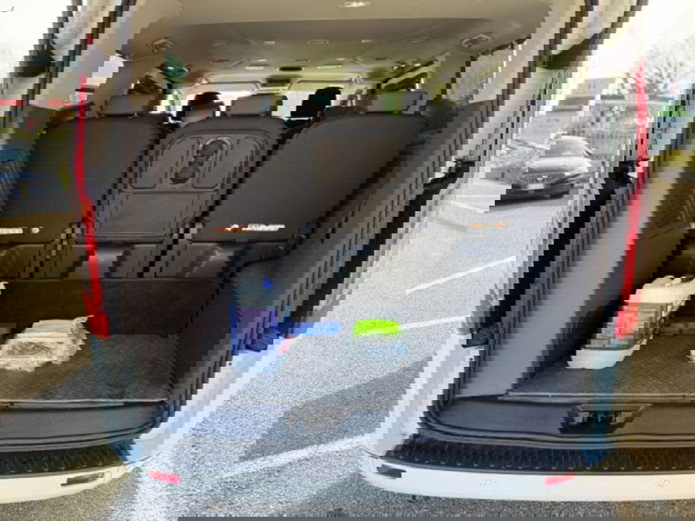 Ford Tourneo Custom usata a Lucca (18)