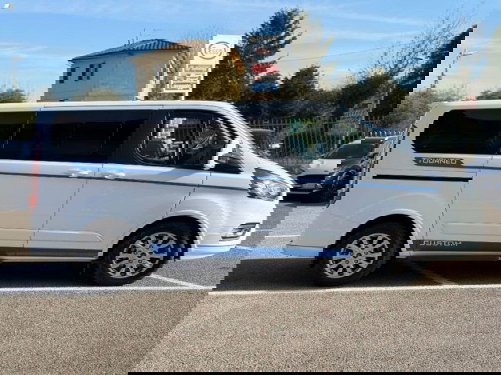 Ford Tourneo Custom usata a Lucca (5)