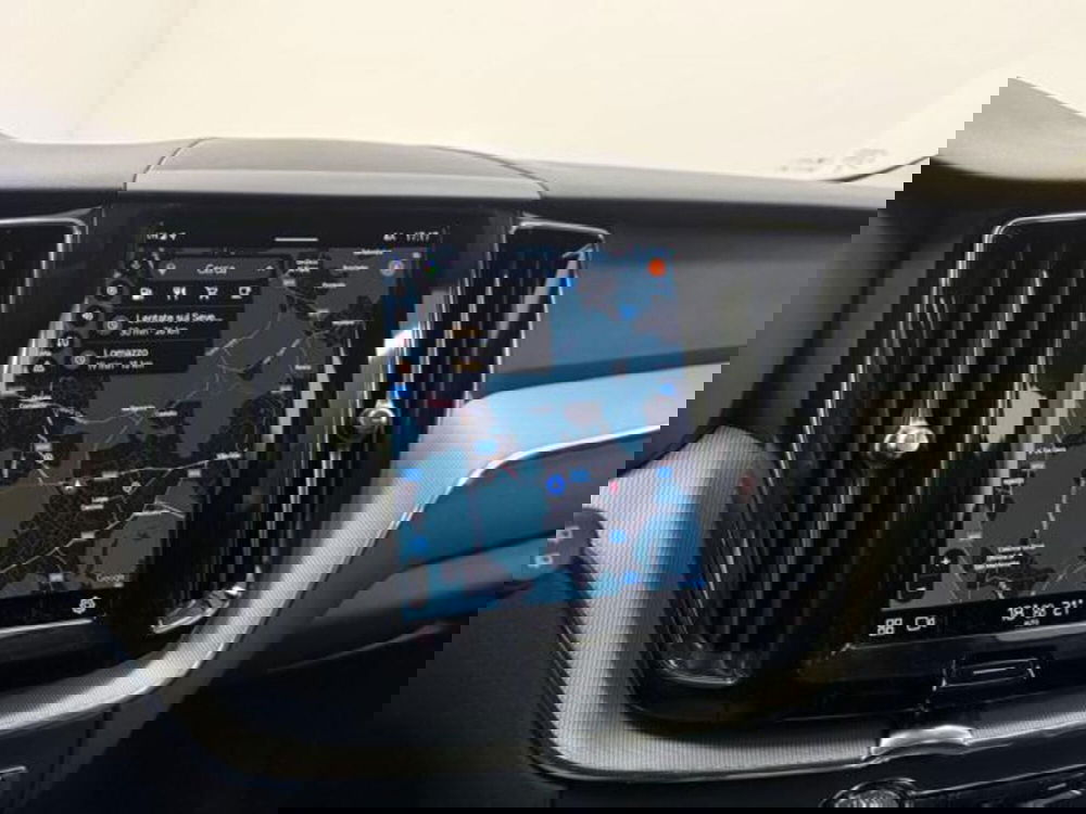 Volvo XC60 usata a Como (18)