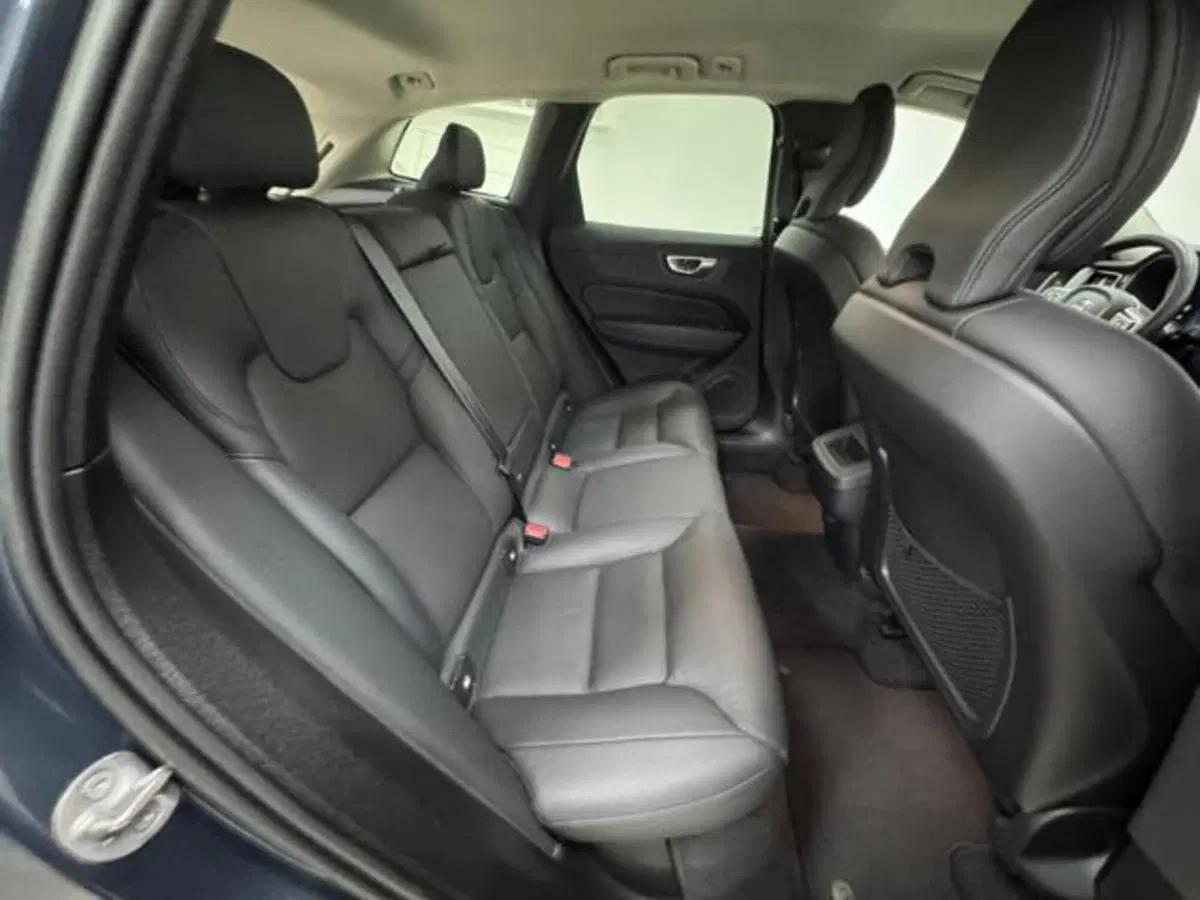 Volvo XC60 usata a Como (5)