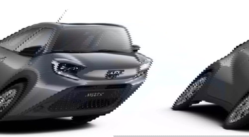 Toyota Aygo X nuova a Roma