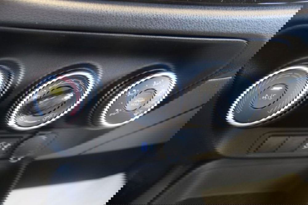 Toyota Aygo X nuova a Roma (10)