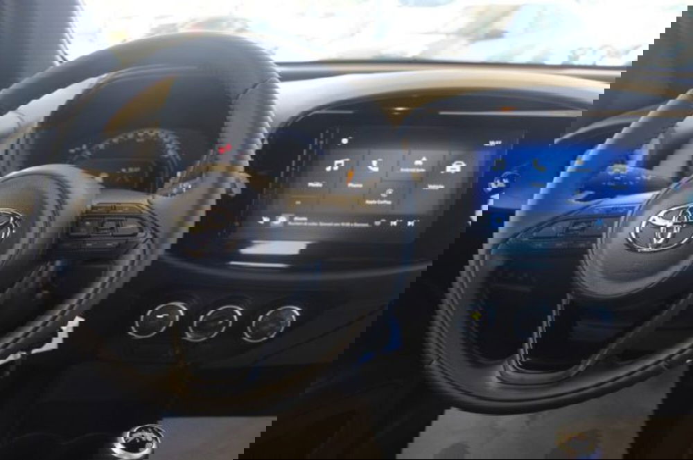 Toyota Aygo X nuova a Roma (5)