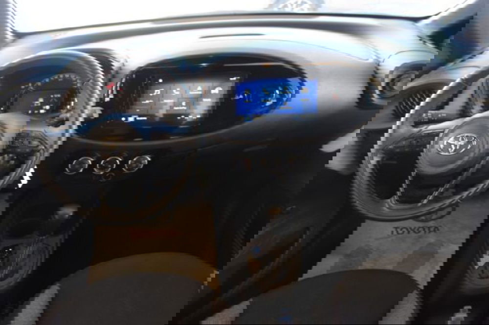 Toyota Aygo X nuova a Roma (9)